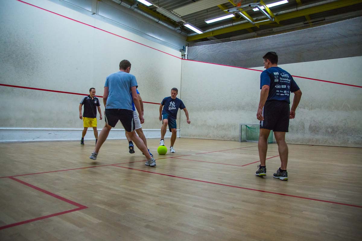 SVK FUNSportZentrum: Fun Court - Indoor Soccer, Fußball, Basketball und mehr - in Kornwestheim, Ludwigsburg, Zuffenhausen.