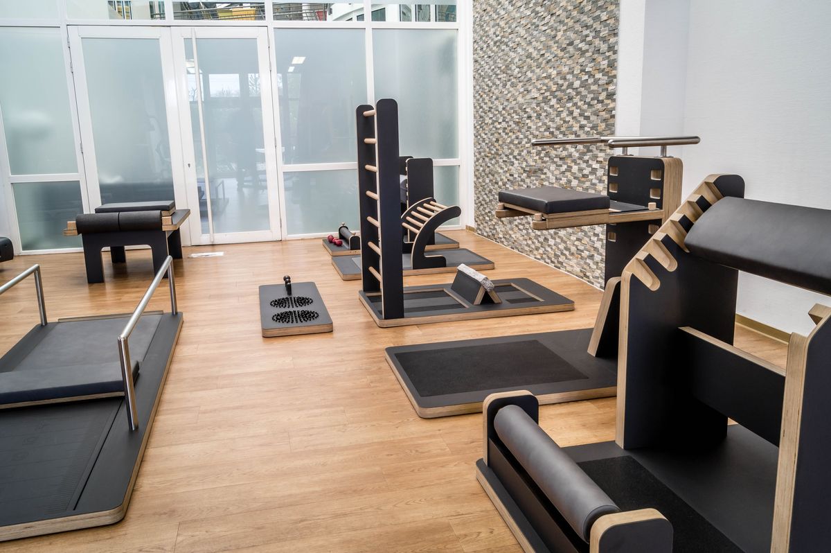 Five Rückenzentrum in Kornwestheim: Verschiedene Five Geräte zu sehen