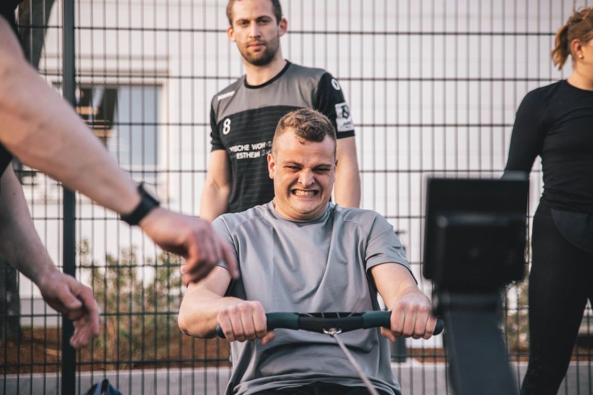 Fitness Outdoor Park in Kornwestheim - FUN Ski- und Row Ergometer Challenge - Volle Kanne am Row Gerät