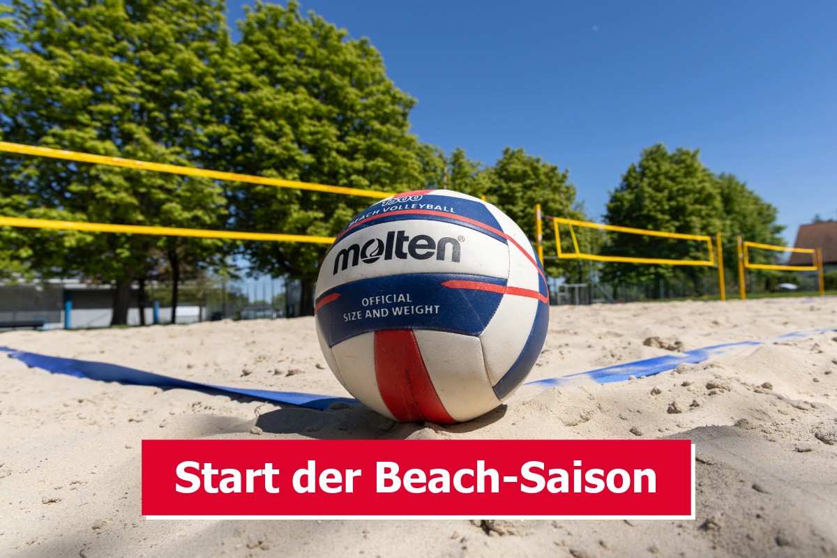 Bauarbeiter mit gelben Helm auf einer Baustelle 