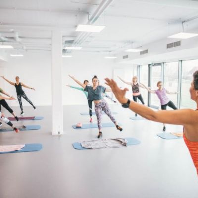 In deinem Fitnessstudio in Kornwestheim warten über 40 tolle Fitness Kurse auf dich - Aerobic mit Christine