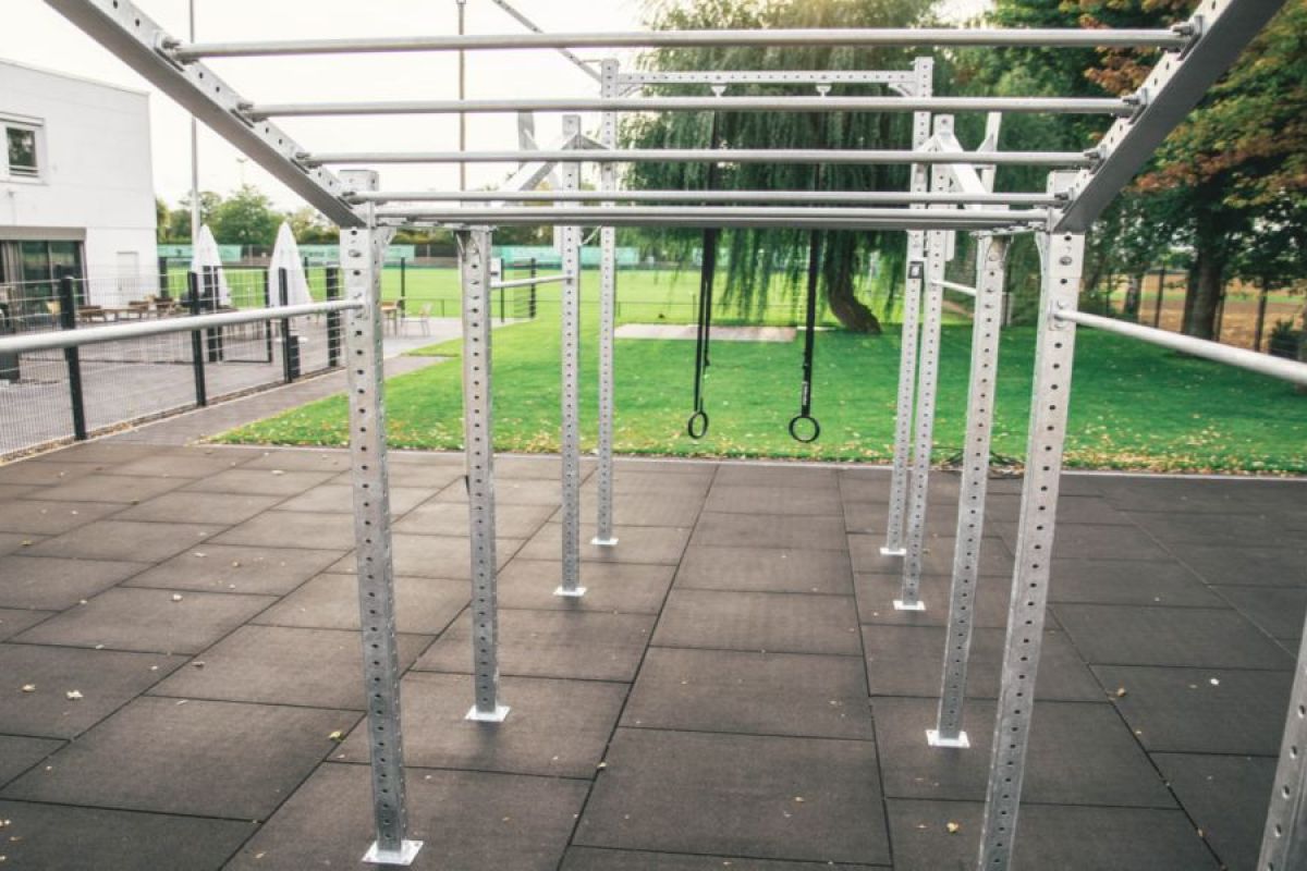 Outdoor Fitness Sportpark im FunSportZentrum Kornwestheim: Racks und Ringe 