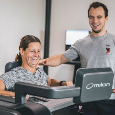 Mit dem milon Zirkel in deinem Wohlfühl-Fitnessstudio in Kornwestheim trainierst du schnell, sicher und effizient - 7