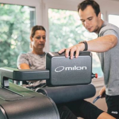 Mit dem milon Zirkel in deinem Wohlfühl-Fitnessstudio in Kornwestheim trainierst du schnell, sicher und effizient - 6