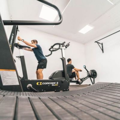 Im Crossfit Athletik Bereich in deinem Fitnessstudio in Kornwestheim findest du Geräte von Concept2 & eine Frei- und Langhantel-Ausstattung von Eleiko - 4
