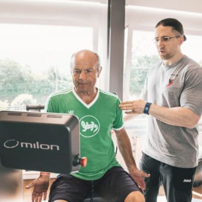 Mit dem milon Zirkel in deinem Wohlfühl-Fitnessstudio in Kornwestheim trainierst du schnell, sicher und effizient - 3