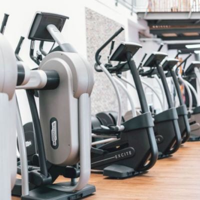 Der Cardio- und Gerätebereich in deinem Fitnessstudio in Kornwestheim ist mit den neusten Geräten von Technogym und Matrix ausgestattet - 2