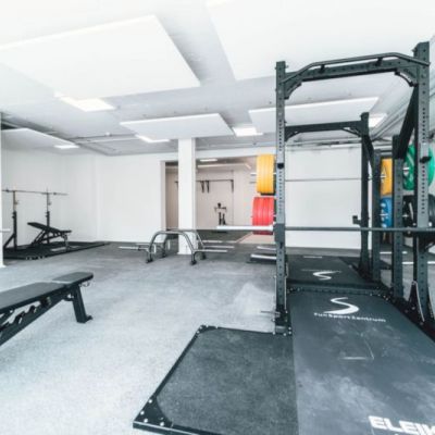 Im Crossfit Athletik Bereich in deinem Fitnessstudio in Kornwestheim findest du Geräte von Concept2 & eine Frei- und Langhantel-Ausstattung von Eleiko - 2